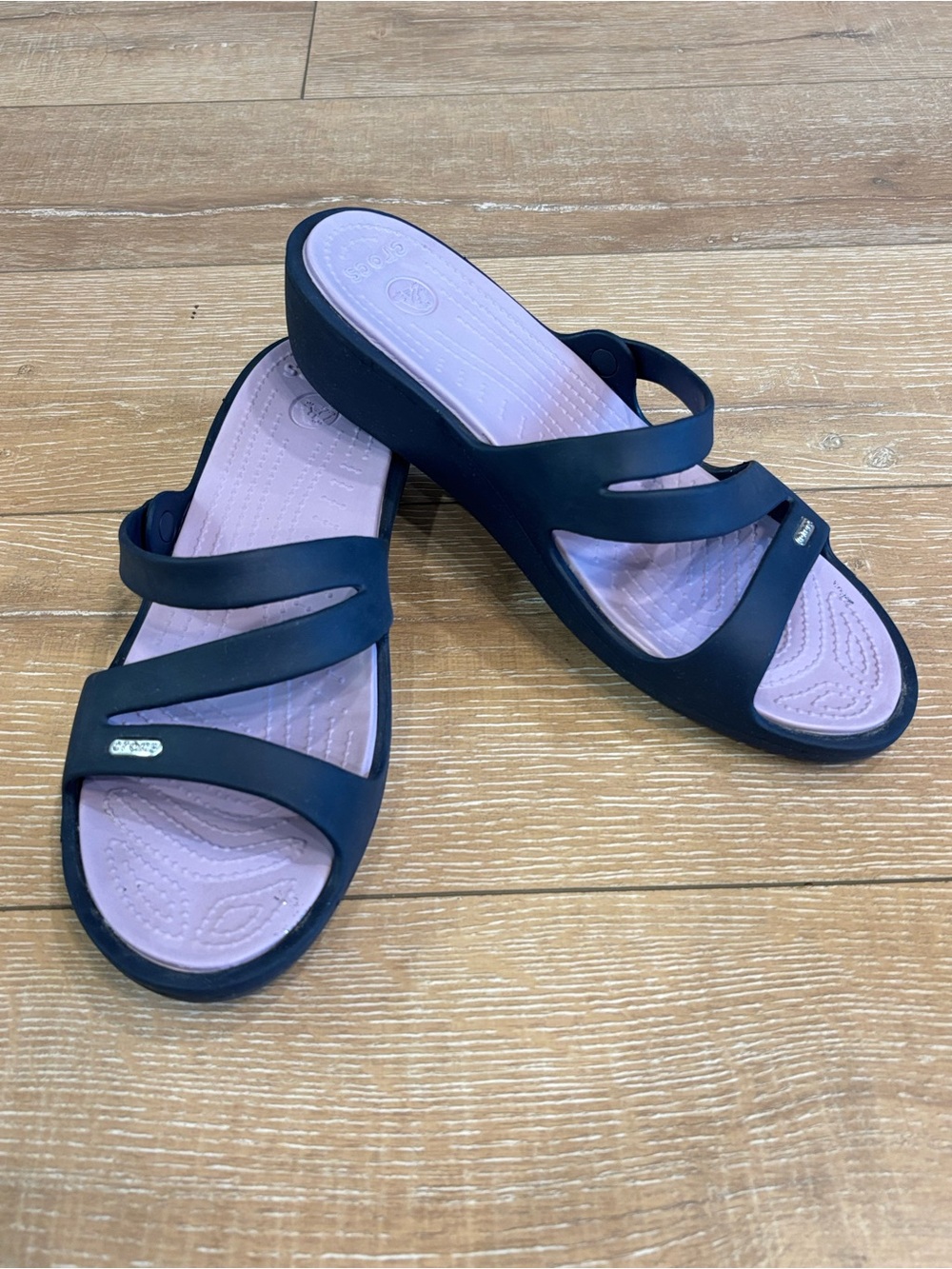 Crocs Patricia II Wedge Sandals Navy Purple Women’s Size 12 Comfort Slides